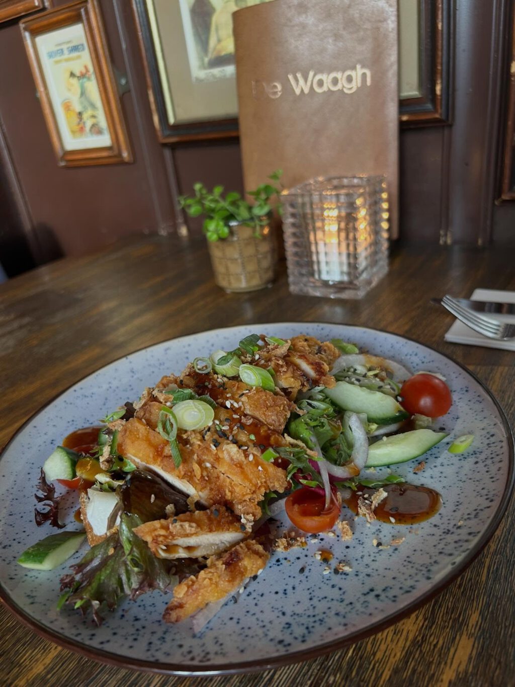 Instagram post from restaurant.de.waagh. This post is in position 0.