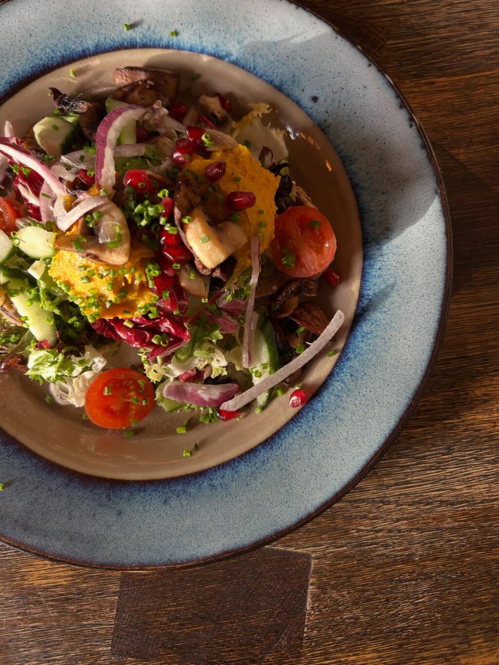 Instagram post from restaurant.de.waagh. This post is in position 1.