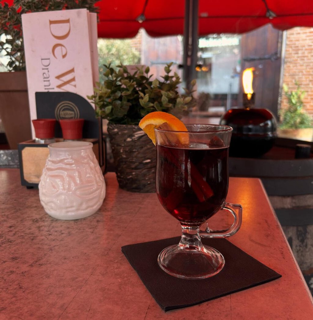 Instagram post from restaurant.de.waagh. This post is in position 1.