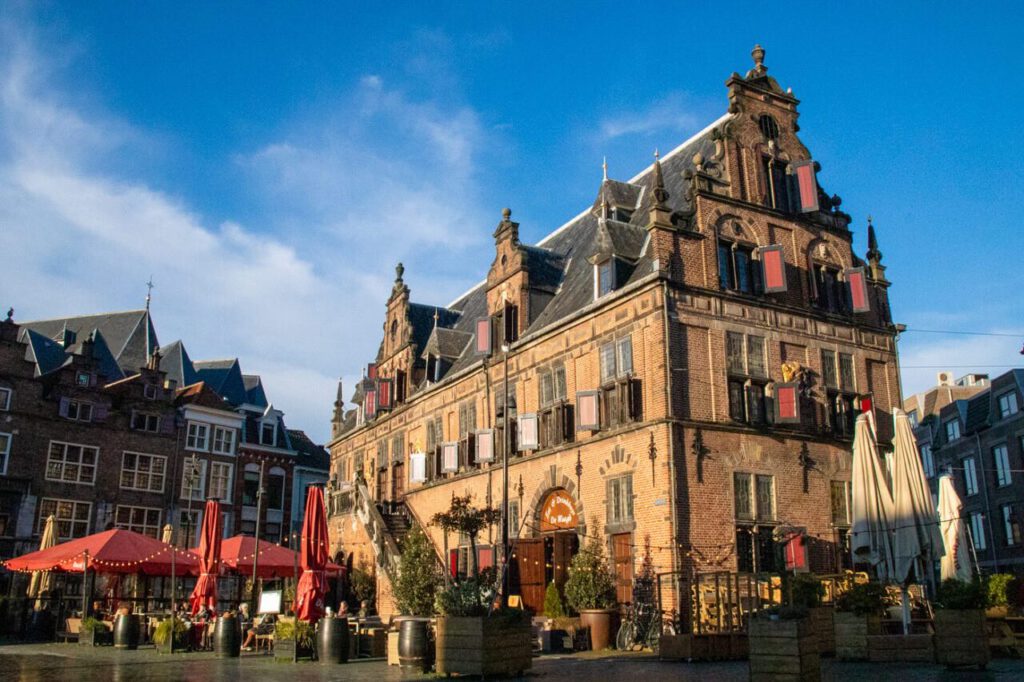 Instagram post from restaurant.de.waagh. This post is in position 0.