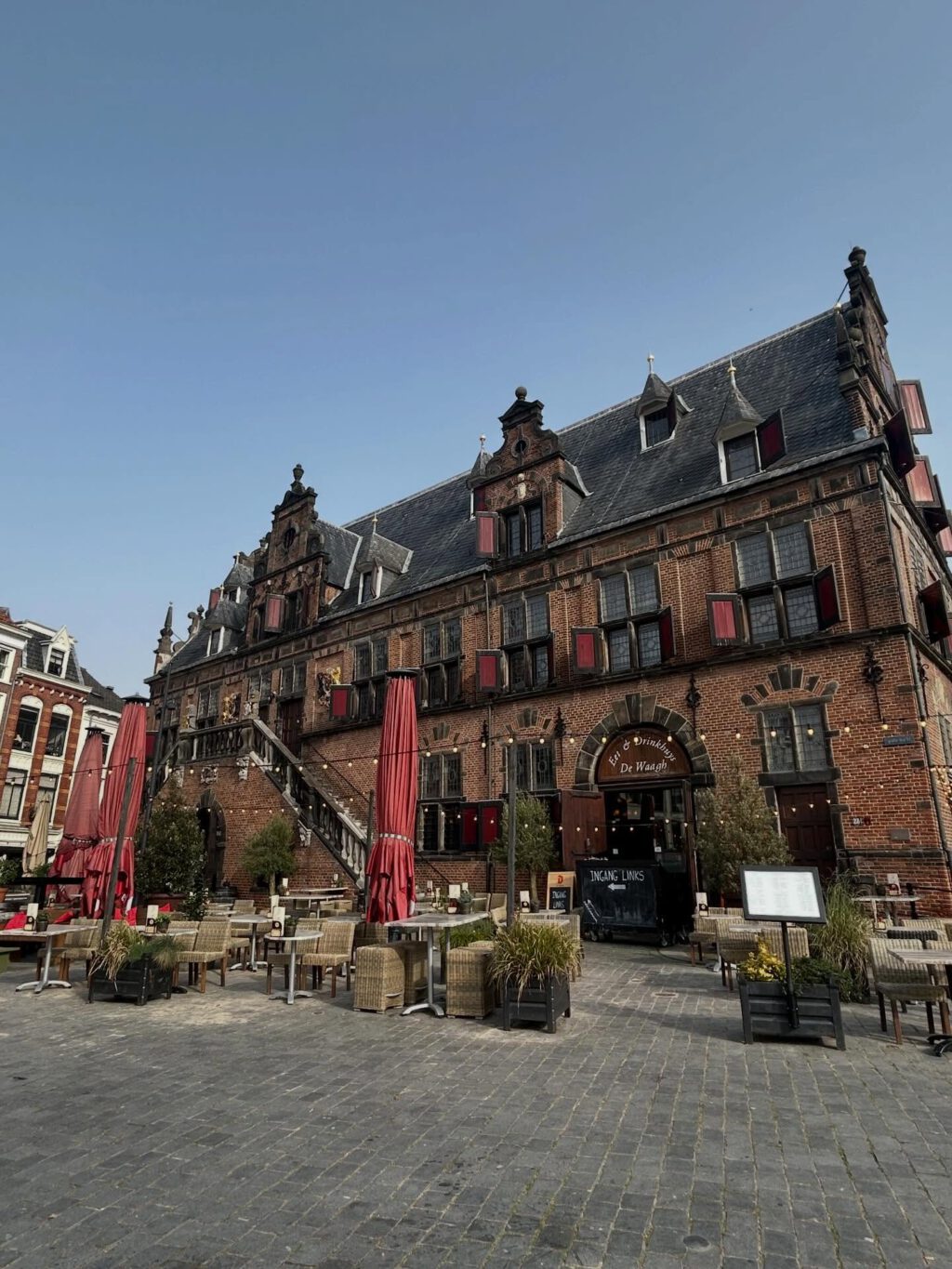 Instagram post from restaurant.de.waagh. This post is in position 0.